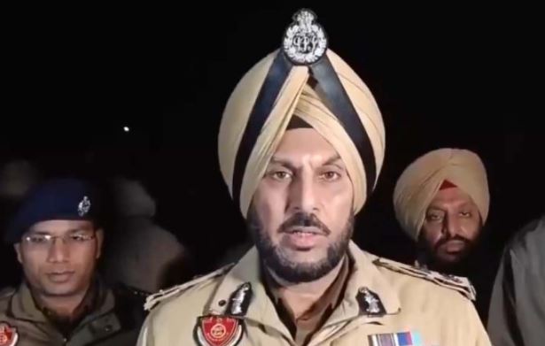 'पंजाब पुलिस ने अमृतसर में आतंकी मॉड्यूल का भंडाफोड़ किया; एके-47, पिस्तौल के साथ 3 गिरफ्तार | '